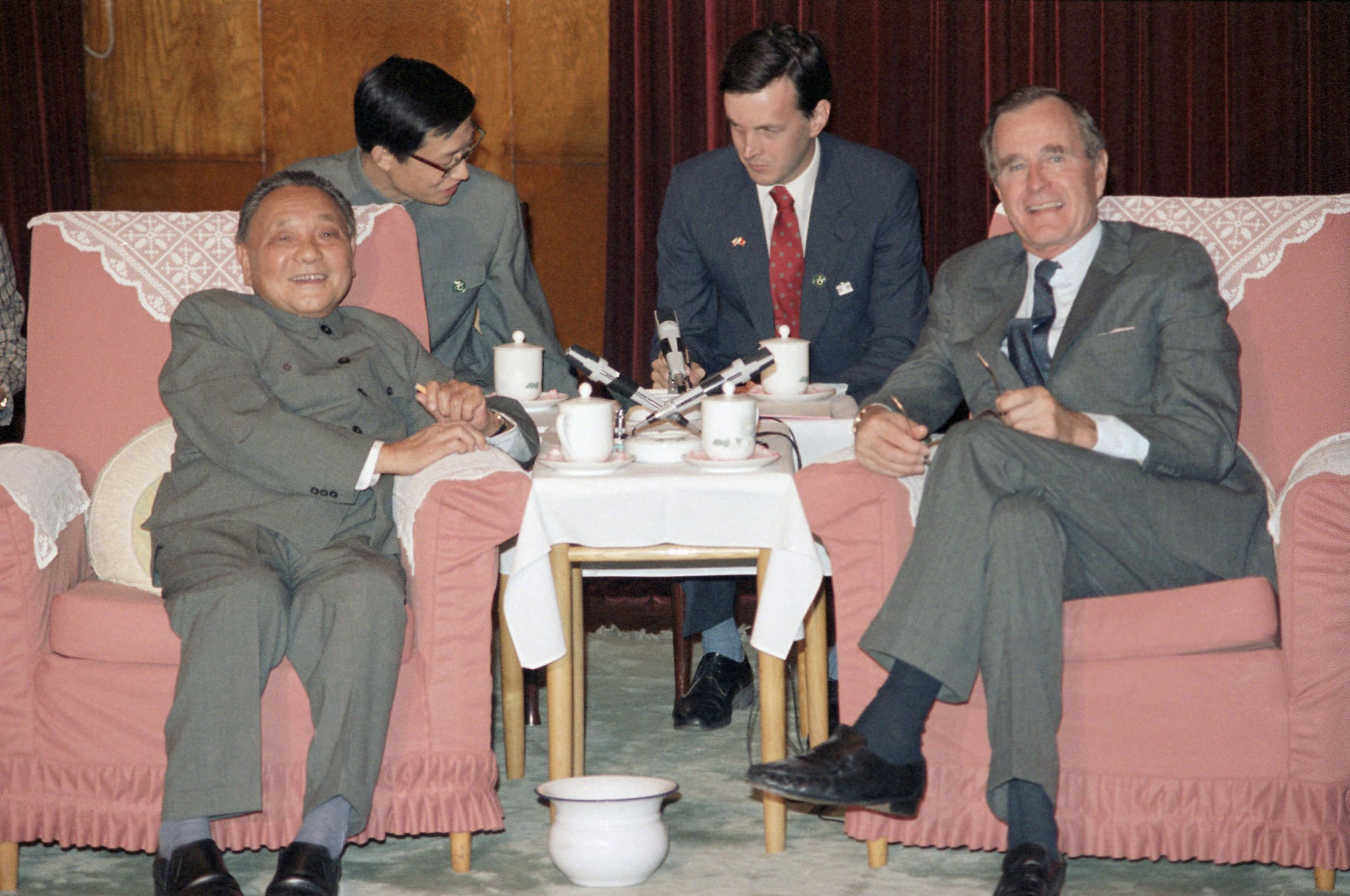 1985: Deng Xiaoping